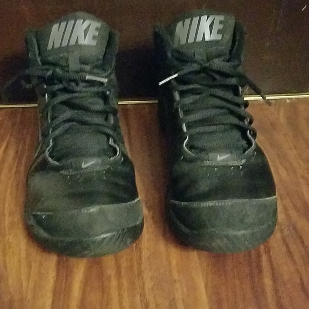 Nike Overplay Basketball Shoes Size 9 443456-02